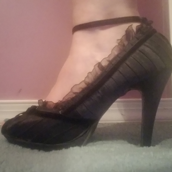 Vintage Charlotte Russe Black Maid Heels - Picture 3 of 3